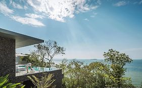 โคโม พอยต์ ยามู ภูเก็ต (มาตรฐาน SHA Plus+)